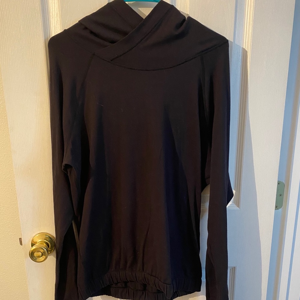 Lululemon sweatshirt